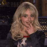 sabrina-carpenter-sabrina-carpenter-snl.gif