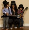 family-slash-10-children-london-cash-hudson.jpg