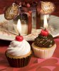 Yummy--cupcake-candle-favors_5666_r.jpg