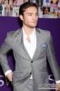 Sex-walking-ed-westwick-12855117-333-500.jpg