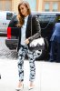 1366054759_jessica-alba-black-and-white-pants-zoom.jpg