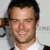 josh_duhamel_gmnqz.jpeg