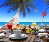 PerLaMare_Breakfast_at_the_Sea.jpg