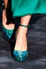 gucci-rtw-fw2011-details-005_151335940664.jpg