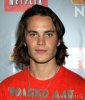 taylor-kitsch-red-carpet-04092013-001-400x470.jpg