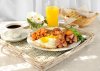 2325186-972620-breakfast-with-.jpg