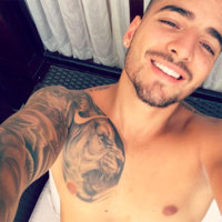 maluma-hot-shirtless-pic-18-1477958460.jpg