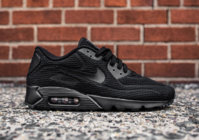 nike-air-max-90-ultra-br-triple-black-01.jpg