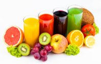 Fresh-juices-fruits_in_glasses.jpg