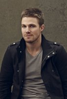 a03fc90ec7a81332322d2723d972ffdc--stephen-amell-hot-guys.jpg