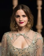 Emma-Watson--The-Beauty-and-The-Beast-Premiere--04.jpg