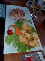received_917609601737568.jpeg