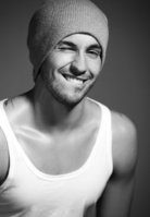 2e85431c2f04c4853e718a52b52d8bc8--guys-in-beanies-sexy-men.jpg