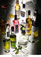 drinks-party-glowing-bar-bkd8ty.jpg