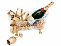 moet-chandon-so-bubbly-bathtub.jpg