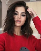 f6ce2ca6f5b994ea0486a625b2e581a3--selena-gomez-style--selena-gomez-hair-short-long-bobs.jpg