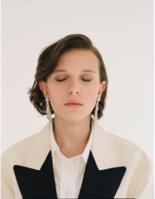 millie-bobby-brown-l-officiel-magazine-november-2017-2.jpg