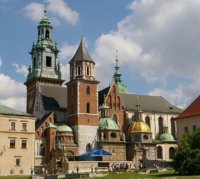 800px-292_Krakow_Katedra_na_Wawelu_20070805.jpg