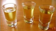 Rakija-i-vino.jpeg