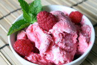 Raspberry-Ice-Cream-ice-cream-34733188-500-333.jpg