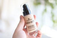essence_fresh_fit_make_up_foundation07.jpg