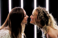 beautiful-girls-best-friends-cute-friendship-Favim.com-3080312.gif