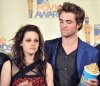 R-K-MTV-Movie-Awards-robert-pattinson-and-kristen-stewart-6521475-475-411.jpg