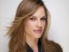 Hillary_Swank_05_1600x1200_Wallpaper.jpg
