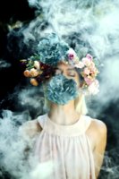 Using-smoke-bombs-to-create-powerful-portraits5__880.jpg