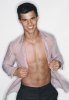 taylor-lautner-shirtless-gq-photos.jpg