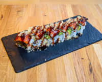 HotStone_CrunchyEelRoll_550x440_3-1.jpg
