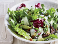 201109-xl-mixed-greens-and-herb-salad-with-figs-and-walnuts.jpg