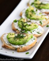 Cream-Cheese-Herb-Avocado-Canapes-10.jpg