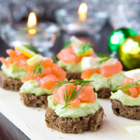 avocado+canapes.jpg