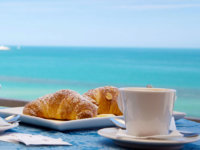 colazione-vista-mare.jpg