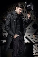 6bc9d8ae7b6dc13f81f115d33eb11400--gothic-fashion-men-gothic-men.jpg