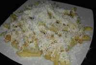 pomfrit-so-sirenje.jpg