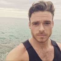 Richard-Madden-Sexy-Pictures.jpg