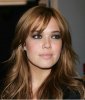 celebs-mandy-moore-red-hair-with-bangs-0509.jpg