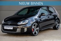 VOLKSWAGEN-GOLF-00.jpg