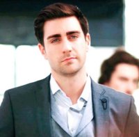 Caglar-Ertugrul-handsome-turkish-actors-and-actresses-41912535-604-595.jpg