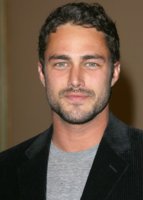 taylor-kinney-08.jpg