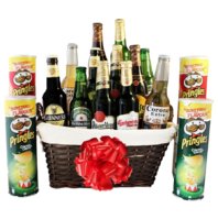 give_him_beers_pringles_beer_gift_basket_3.jpg