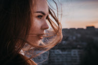 girl_canon_6d_35mm_wind_eyes_sunset_hair-516031.jpeg.jpg