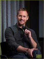 alexander-skarsgard-has-got-an-idea-for-big-little-lies-season-2-03.jpg