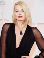 margot-robbie--1430306323-view-2.jpg