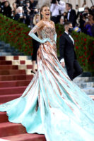 blake-lively-met-gala-2022_89.jpg