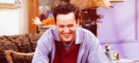 chandler-rire-.gif