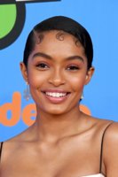 yara-shahidi-baby-hairs-1537465023.jpg