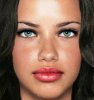 Adriana Lima make up.jpg
